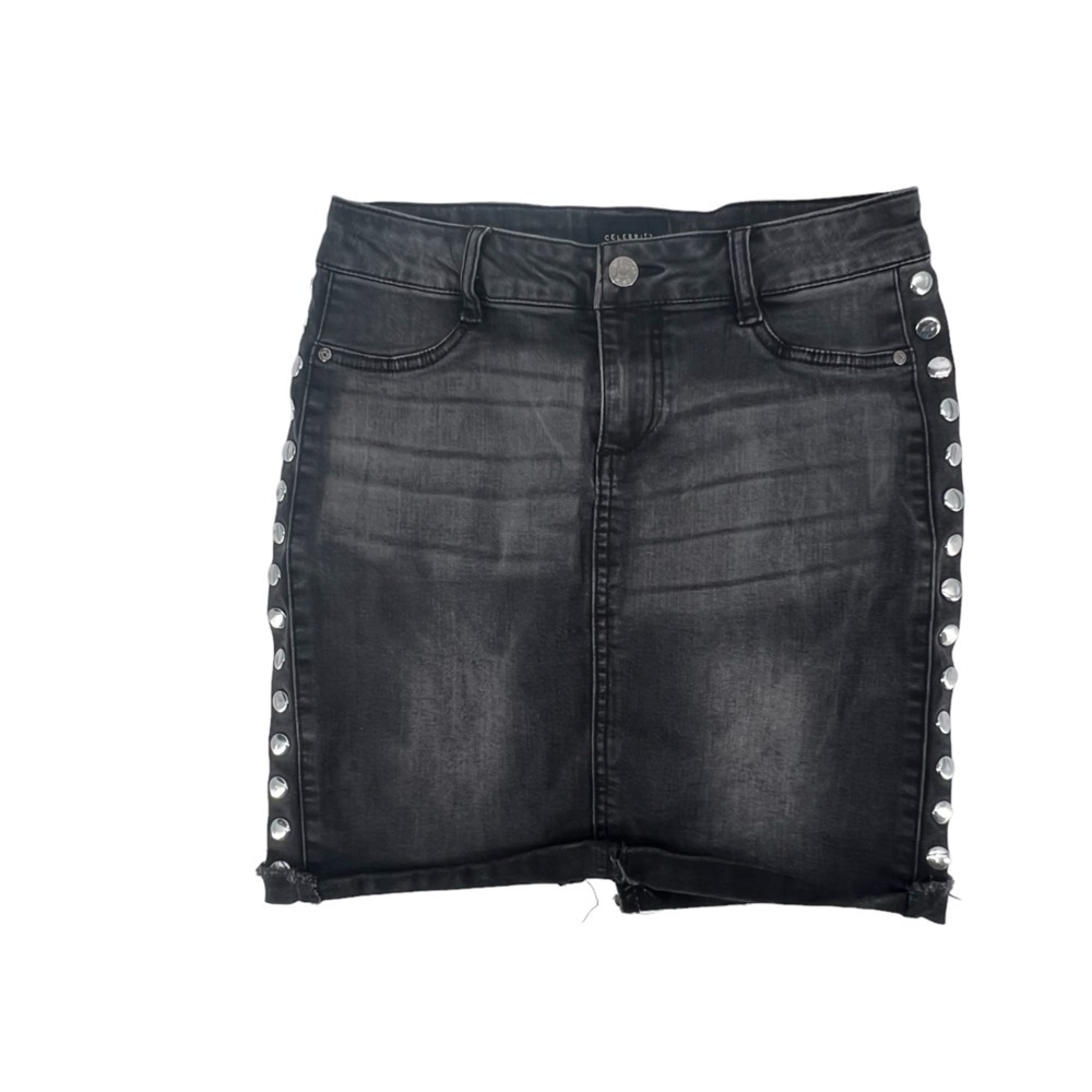 Celebrity Pink Black Studded Rough Hem Denim Mini Jean Skirt Size 3 Women’s